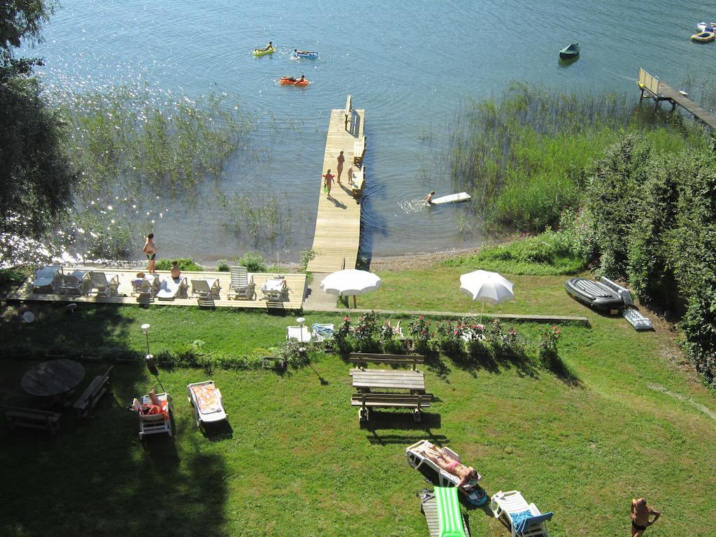 Seehaus Karantanien Am Ossiacher See Zewnętrze zdjęcie